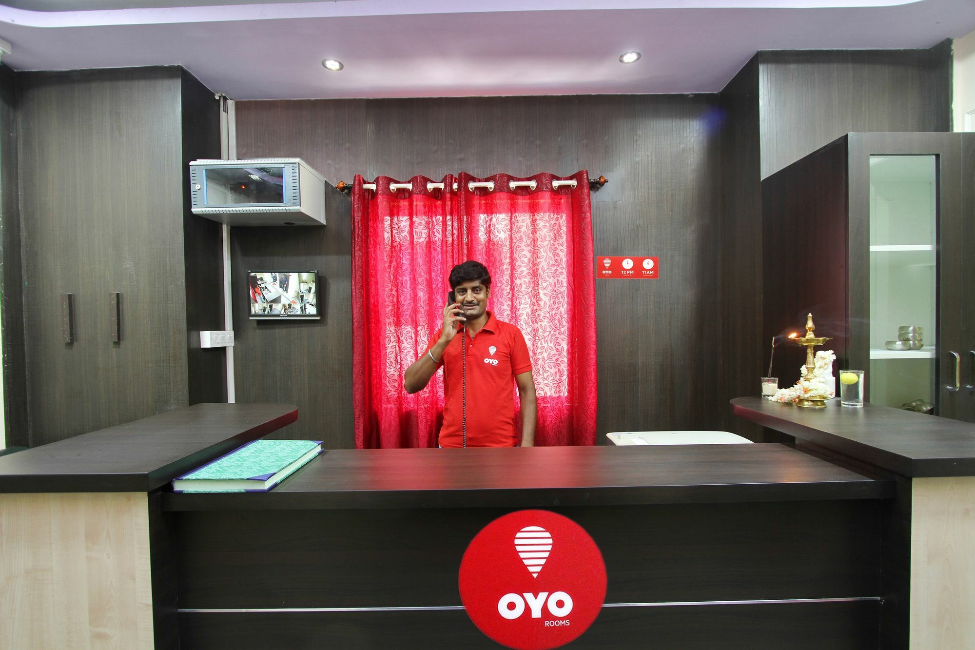 Oyo 9060 Sri Sai Guest Inn บังกาลอร์ ภายนอก รูปภาพ